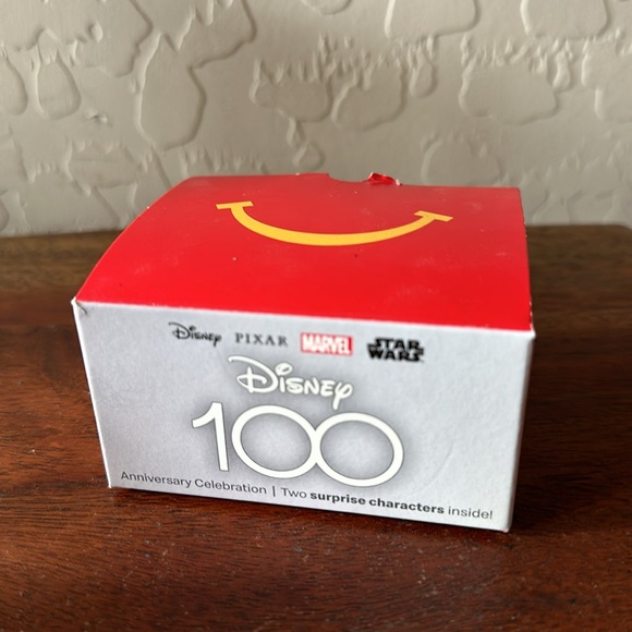 McDonald's x Disney 100th Anniversary Celebration Mini Character Figurines, 2023 - Picture 3 of 10